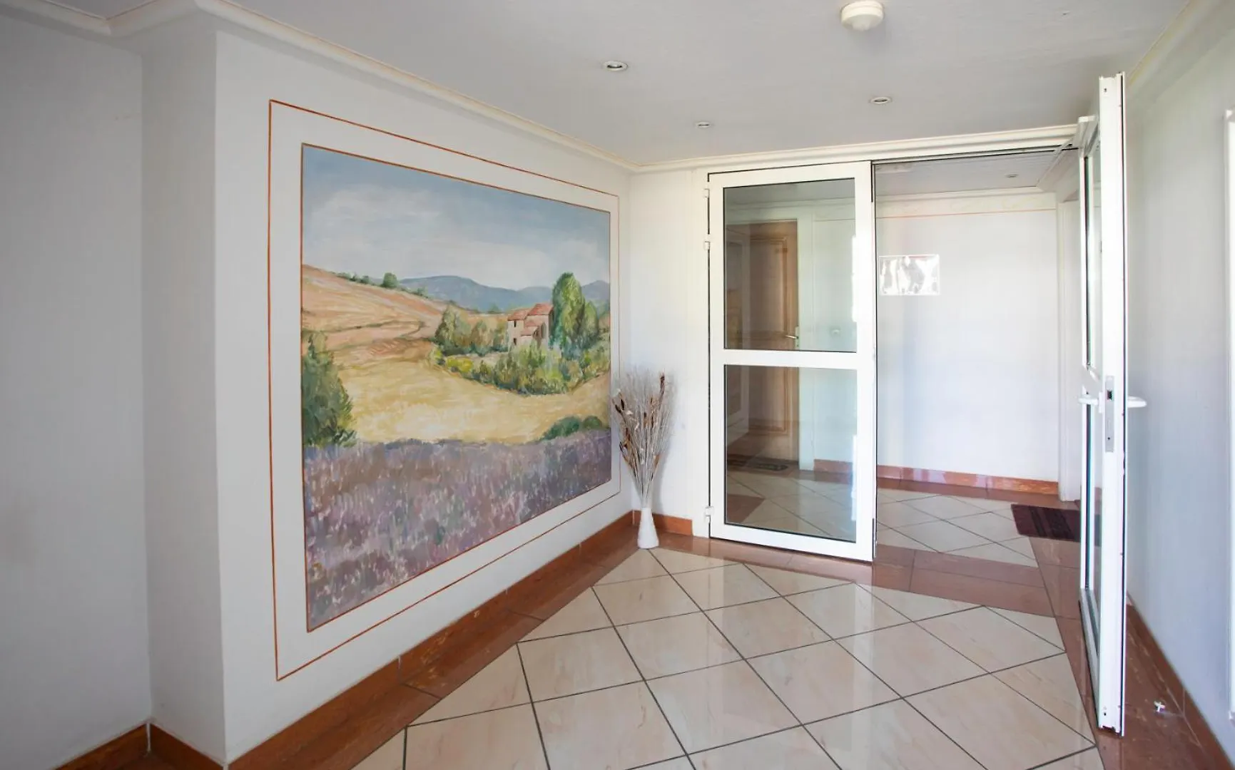 Apartmán A13 - 1 Bdr Garden Floor Fontonne - Ac, Pool & Parking Antibes