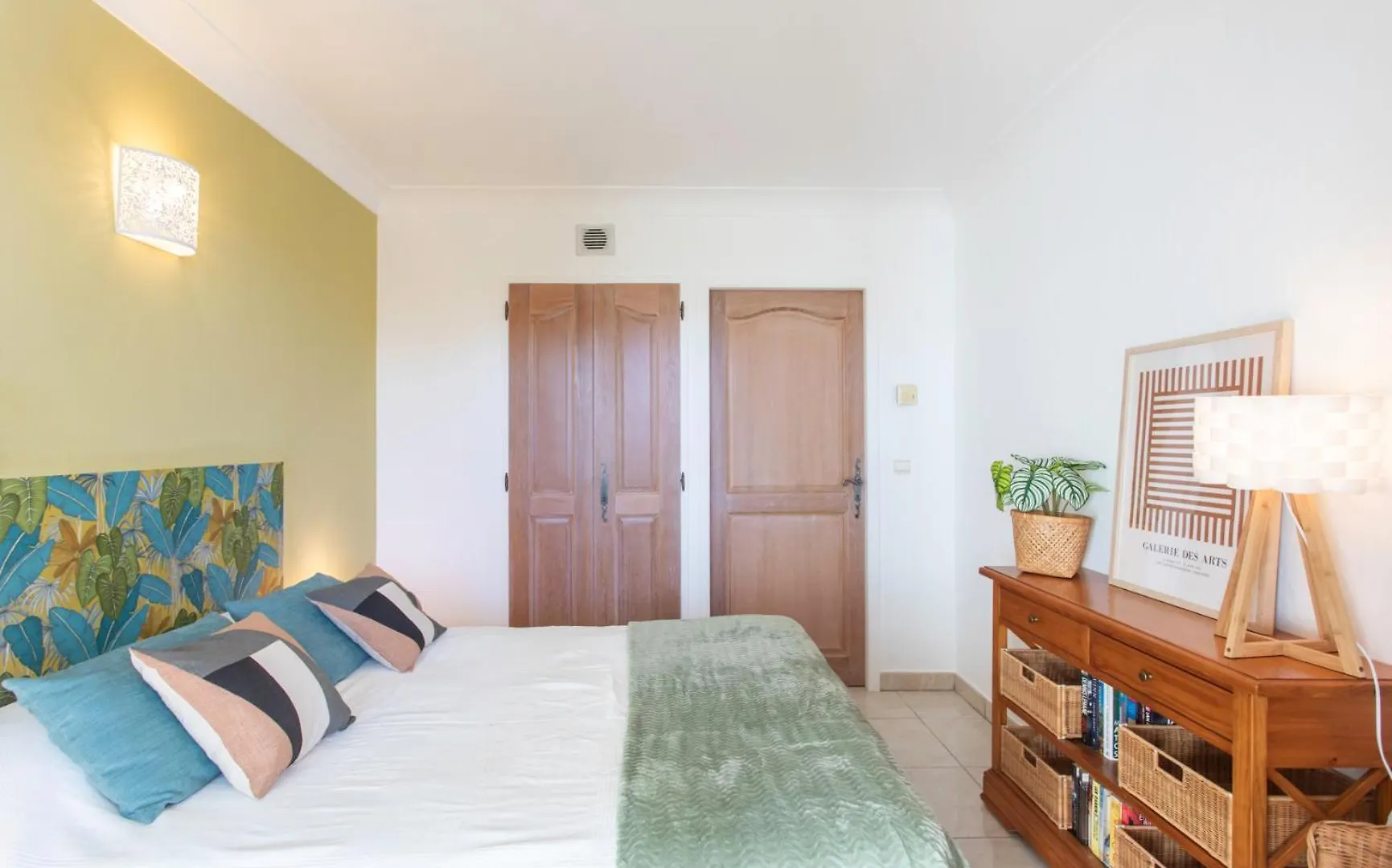 Apartmán A13 - 1 Bdr Garden Floor Fontonne - Ac, Pool & Parking Antibes 0*,