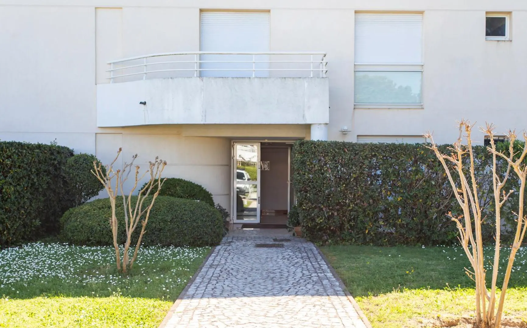 A13 - 1 Bdr Garden Floor Fontonne - Ac, Pool & Parking Apartment Antibes