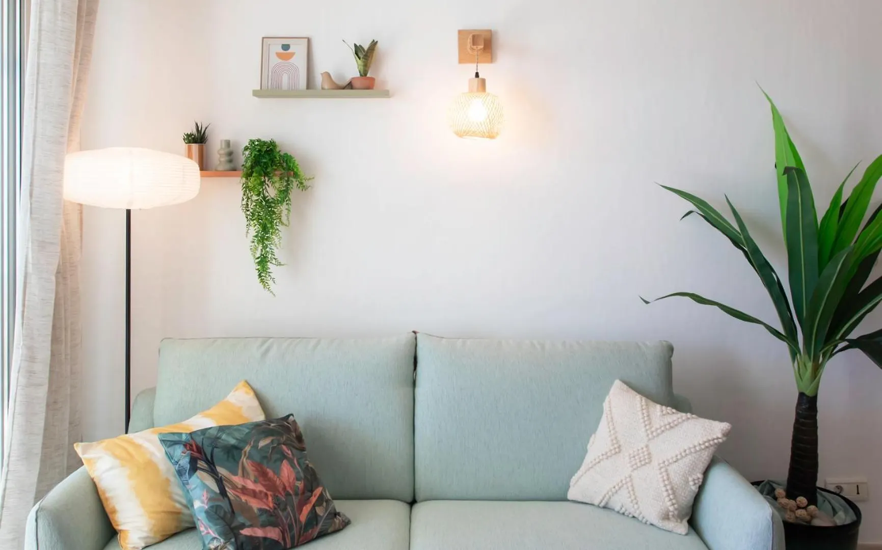 A13 - 1 Bdr Garden Floor Fontonne - Ac, Pool & Parking Apartment Antibes
