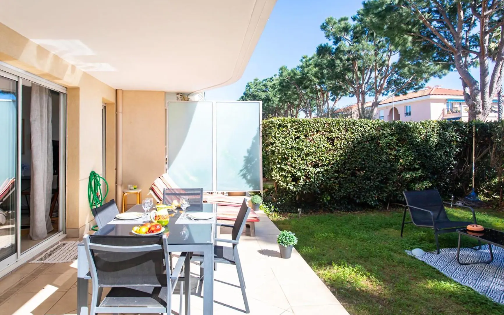 A13 - 1 Bdr Garden Floor Fontonne - Ac, Pool & Parking Apartment Antibes